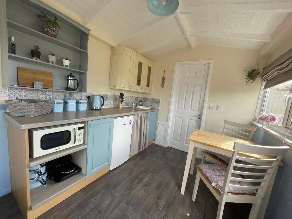 Kevara Shepherds Hut Finstown 外观 照片